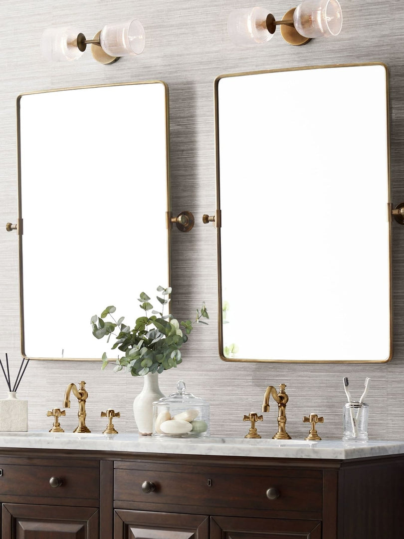 Aplique de vidrio acanalado: lámpara de pared de latón y vidrio en estilos simple, doble y triple