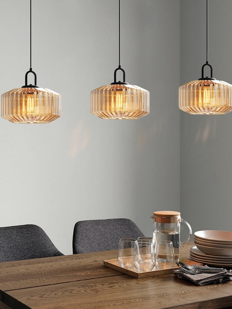 Gerippte Glaspendelleuchte - Vintage-Grün Glas Hängeleuchte mit modernem Reiz
