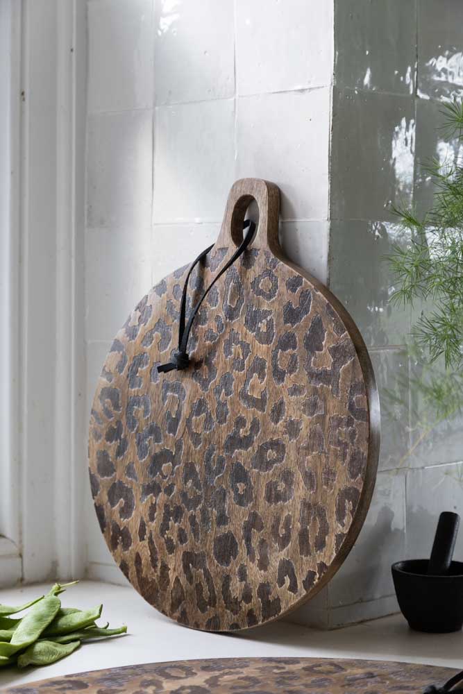Leopard Solid Sapele Wood Board - Functional Dining Accessory for Kitchen