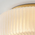 Cargar imagen en el visor de la Galería, Lunorib Lámpara de Techo Contemporánea de Vidrio Opalino - Iluminación de Metal Estriado Texturizado para Áreas de Estar