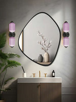 Cargar imagen en el visor de la Galería, Aplique de pared horizontal Eloise de cristal vintage americano con forma de farol
