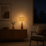 Bild in Gallery-Viewer laden, Natural woven table lamp in a calm interior corner