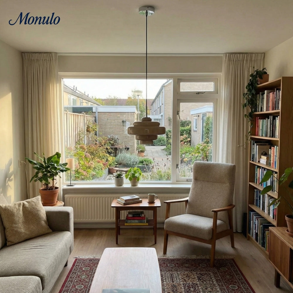 Lámpara colgante Koloro con pantalla de vidrio coloreado: moderna lámpara de suspensión ajustable para interiores.