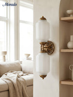 Charger l'image dans la visionneuse de galerie, Applique murale horizontale Eloise en verre style lanterne américaine vintage