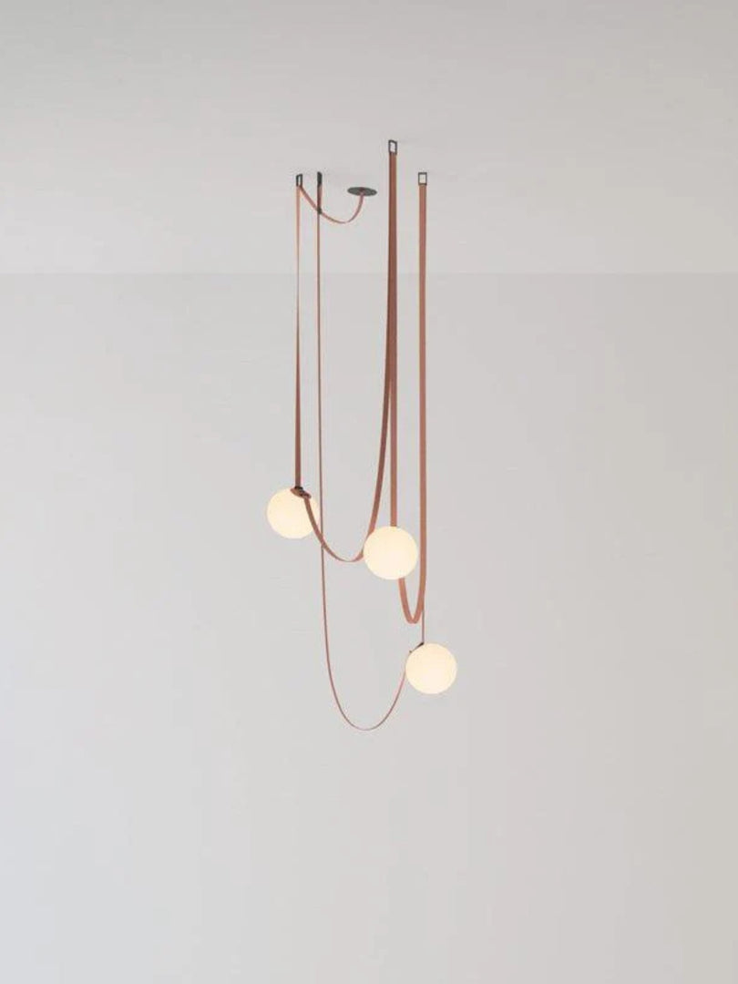 Suspension modulaire au design sculptural en forme de ceinture