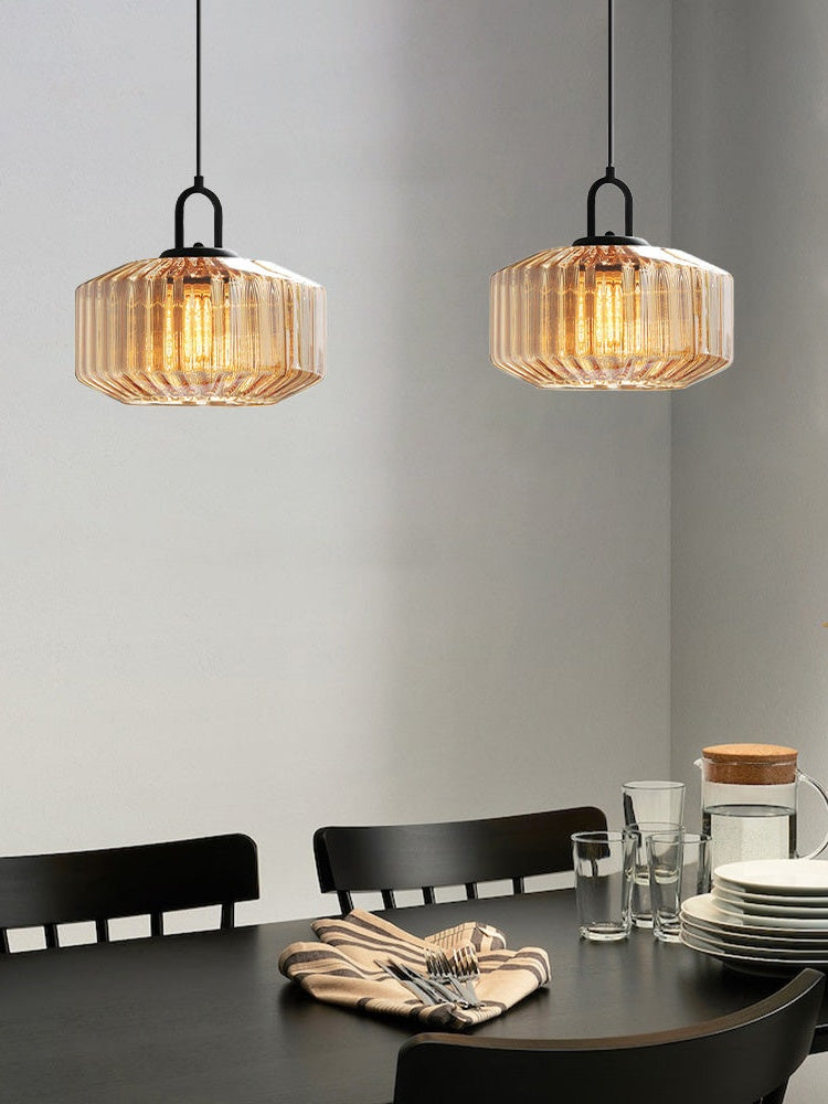 Gerippte Glaspendelleuchte - Vintage-Grün Glas Hängeleuchte mit modernem Reiz