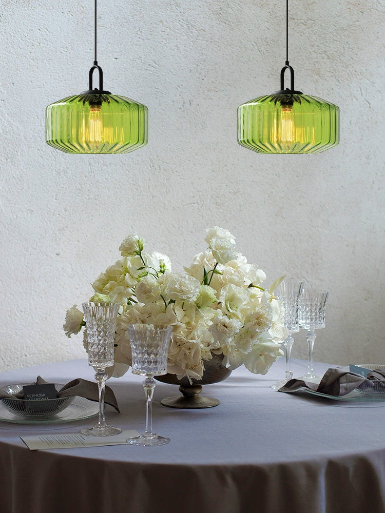 Gerippte Glaspendelleuchte - Vintage-Grün Glas Hängeleuchte mit modernem Reiz