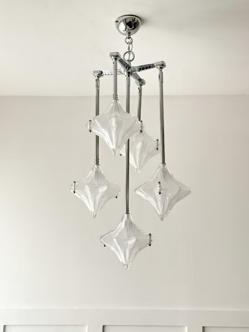 Lustre Art Déco Étoile – Luminaire déco en verre dépoli pour salle à manger – Astris Vega 