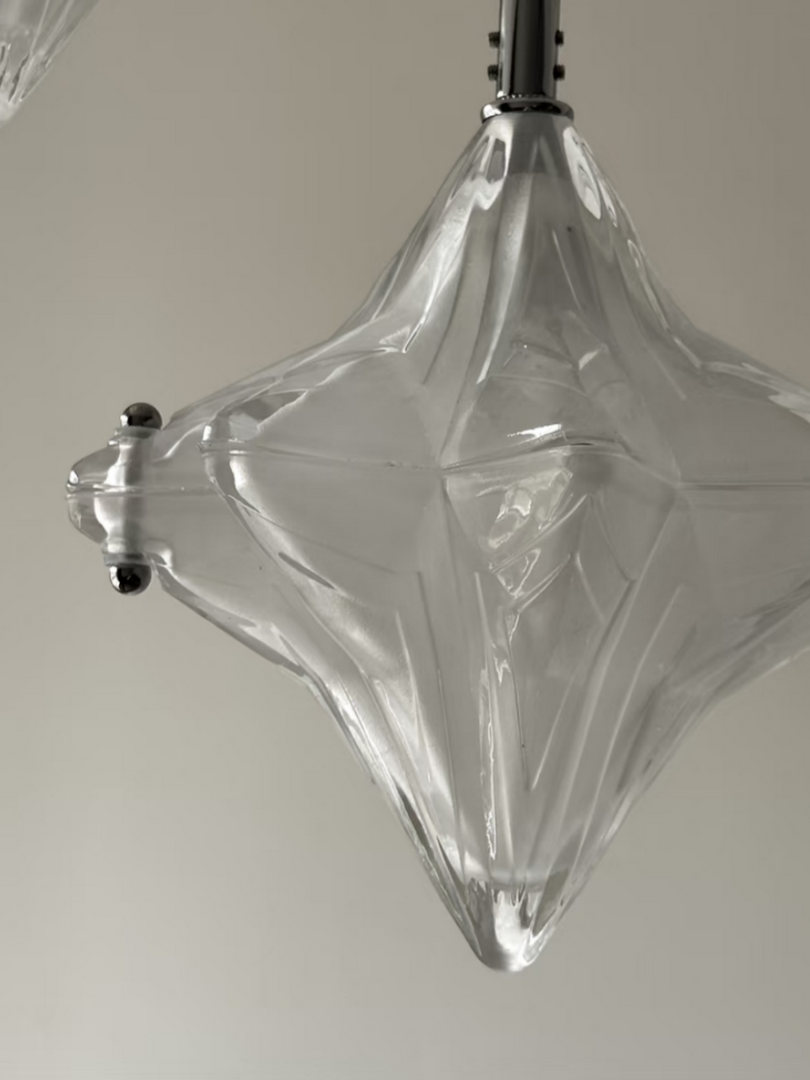 Lustre Art Déco Étoile – Luminaire déco en verre dépoli pour salle à manger – Astris Vega 