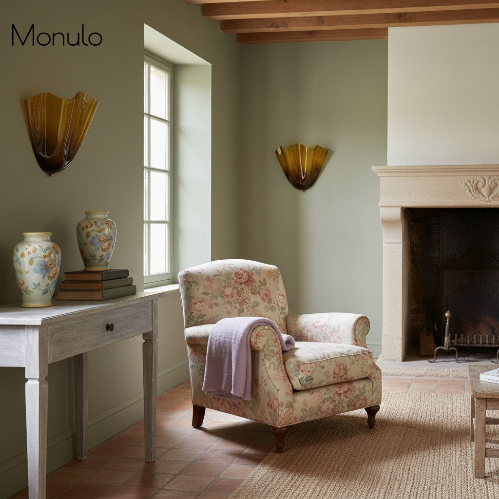 Aplique de pared Bellina de cristal con diseño floral: lámpara de pared moderna de latón para dormitorio y pasillo.