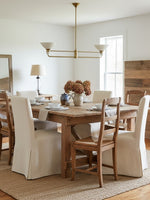 Cargar imagen en el visor de la Galería, Lámpara de araña de porcelana Calvor de dos luces - Lámpara de comedor lineal de latón
