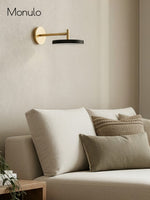 Cargar imagen en el visor de la Galería, Aplique de pared metálico monocromático escandinavo: iluminación para la decoración del dormitorio
