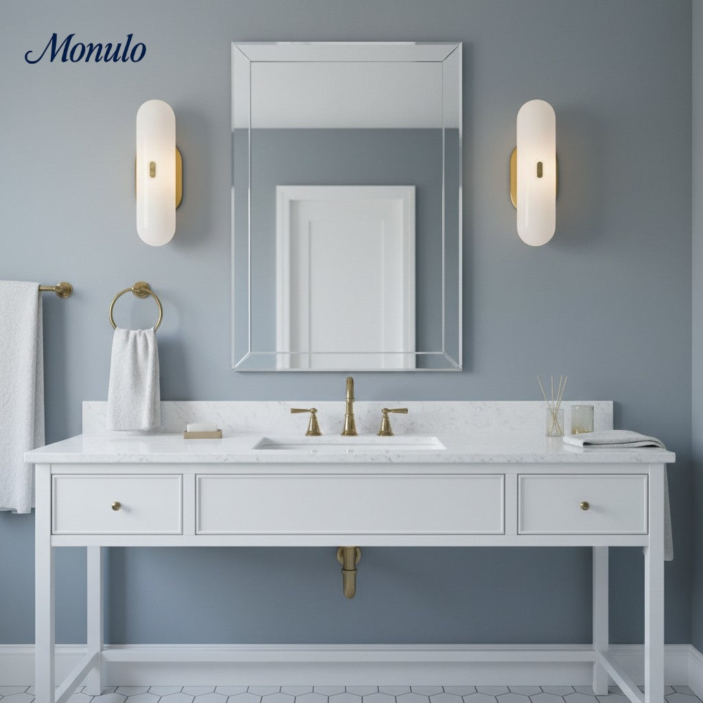 Aplique de pared escultórico de cristal opalino Ferosa: diseño moderno inspirado en barcos para hoteles y hogares.