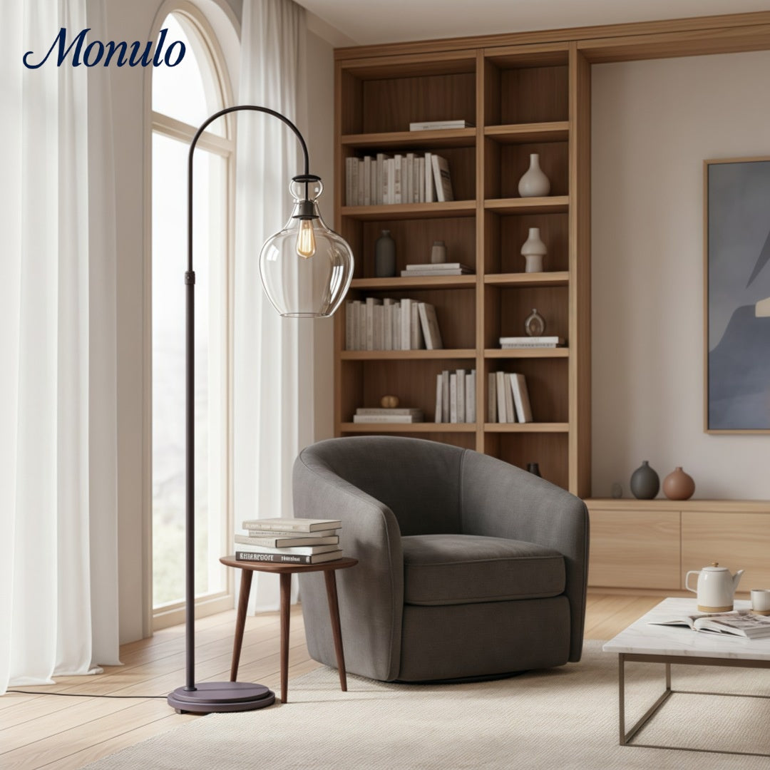 Lámpara de pie moderna Lawson de latón – Pantalla de vidrio reciclado para rincón de lectura o dormitorio