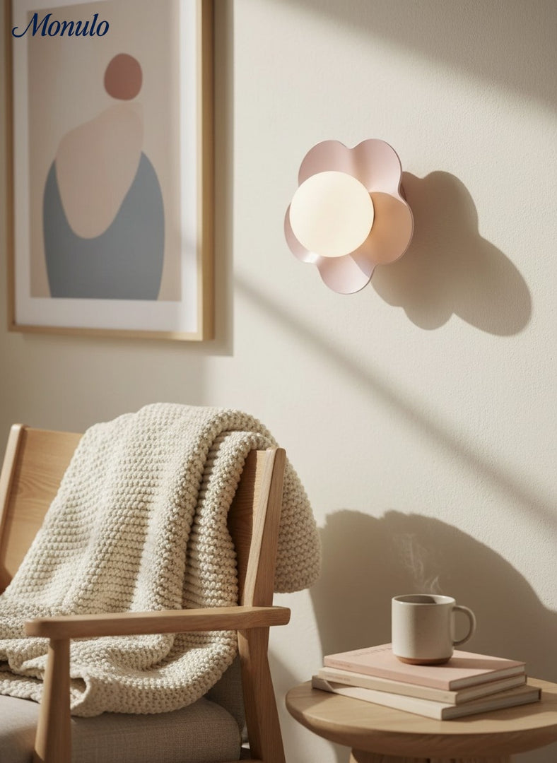 Rivolence Blütenblatt-inspirierte skulpturale Wandleuchte für Wohnzimmer & Schlafzimmer