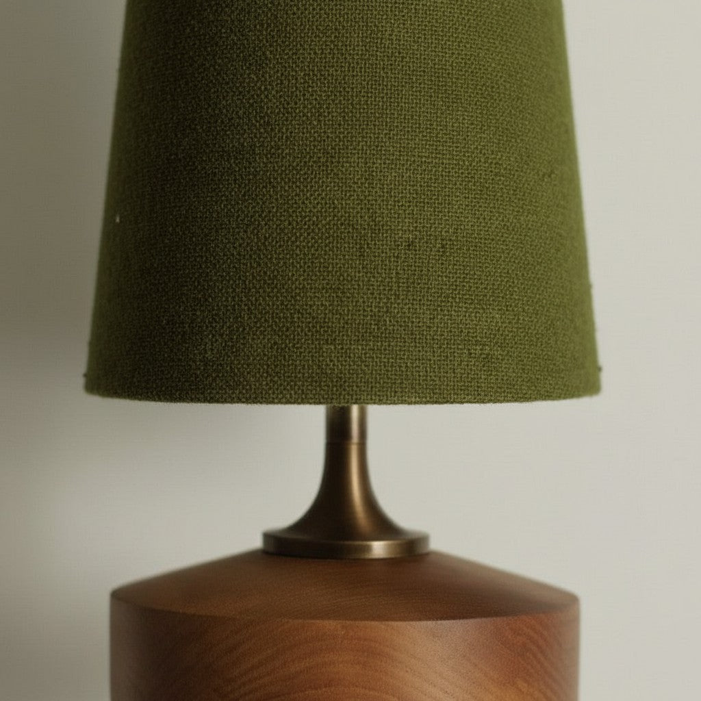 Rowan Retro Stoffschirm Wandleuchte – Klassische Stoffbeleuchtung für Schlafzimmer