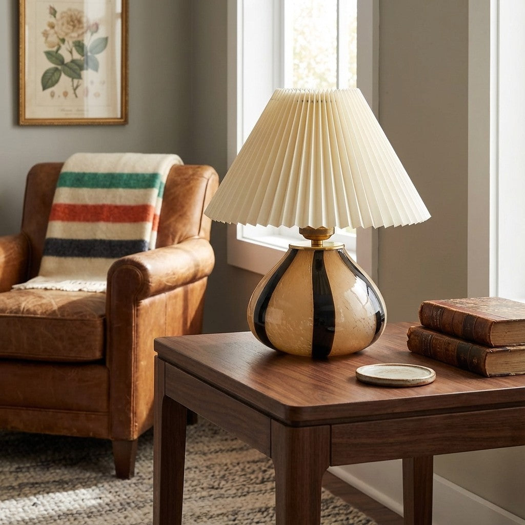 Lampe de table plissée en tissu minimaliste Undara - Éclairage nordique moderne pour bureau à domicile et tables d'appoint