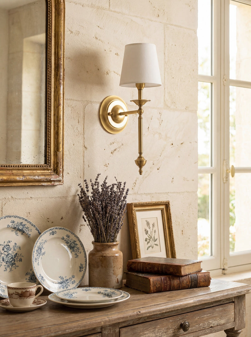 Aplique de pared con pantalla de tela Rowan en cobre antiguo: lámpara vintage de lujo para interiores 