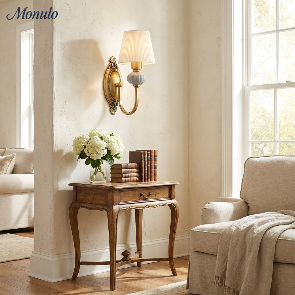 Rowan Classic Stoffschirm Wandleuchte – Keramik-Wandlampe für Flur oder Schlafzimmer