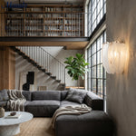 Bild in Gallery-Viewer laden, Velora Gebogene Glas-Wandleuchte - Elegante Skulpturale Leuchte für Schlafzimmer