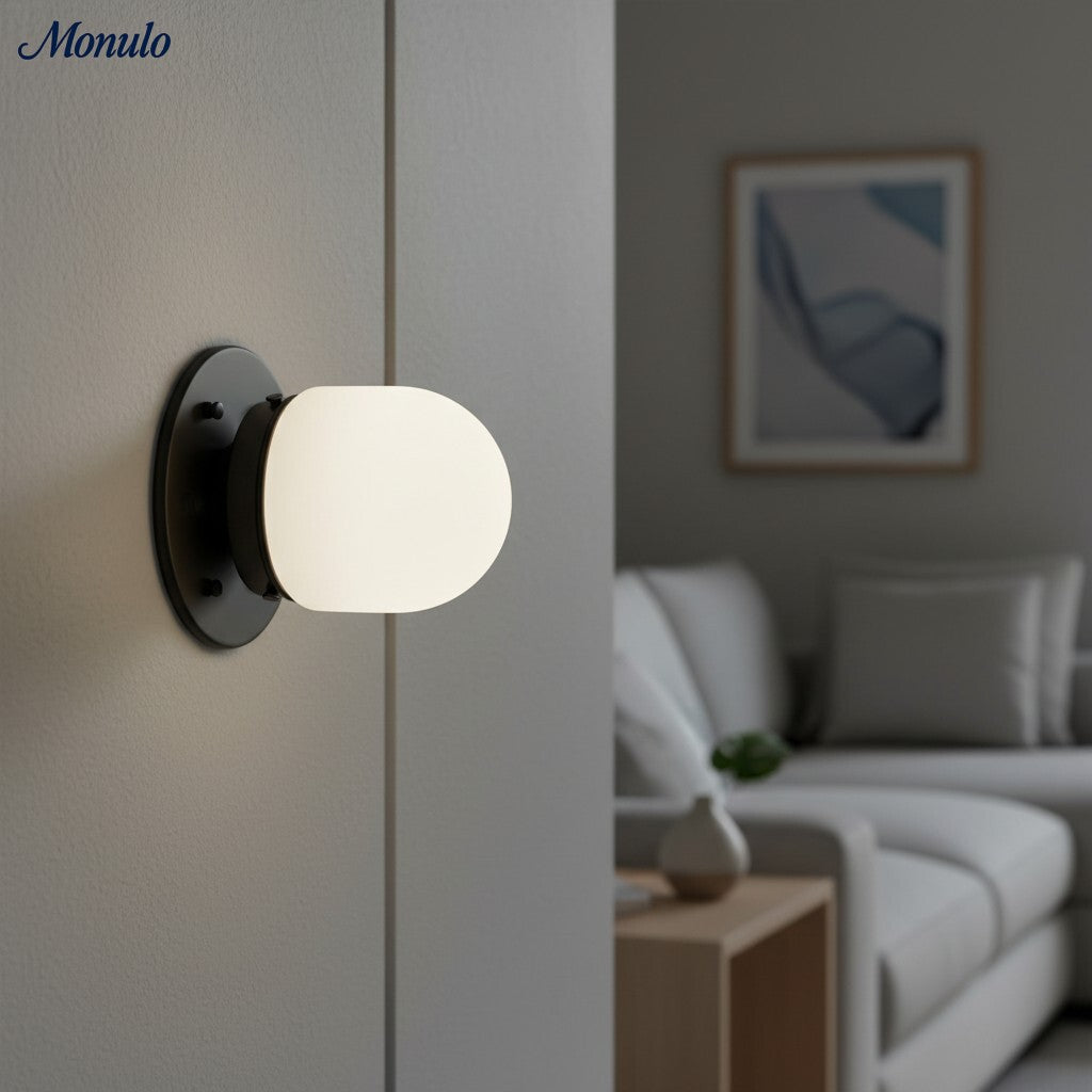 Lámpara de doble función de cristal opalino: elegante luminaria para techo y pared para hogares modernos.