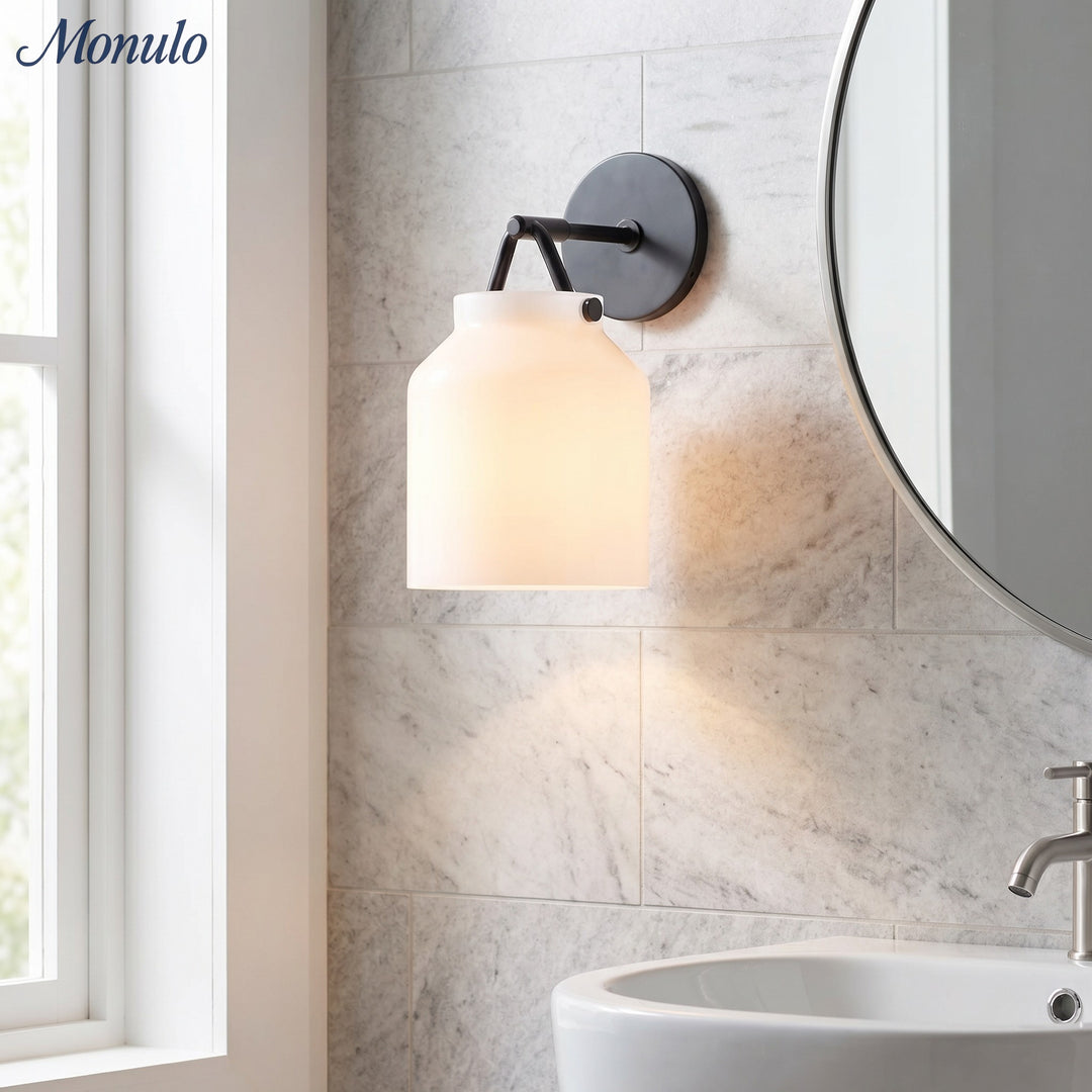 Aplique de Pared Minimalista Hanton – Aplique Vintage de Vidrio Lechoso y Acento de Metal