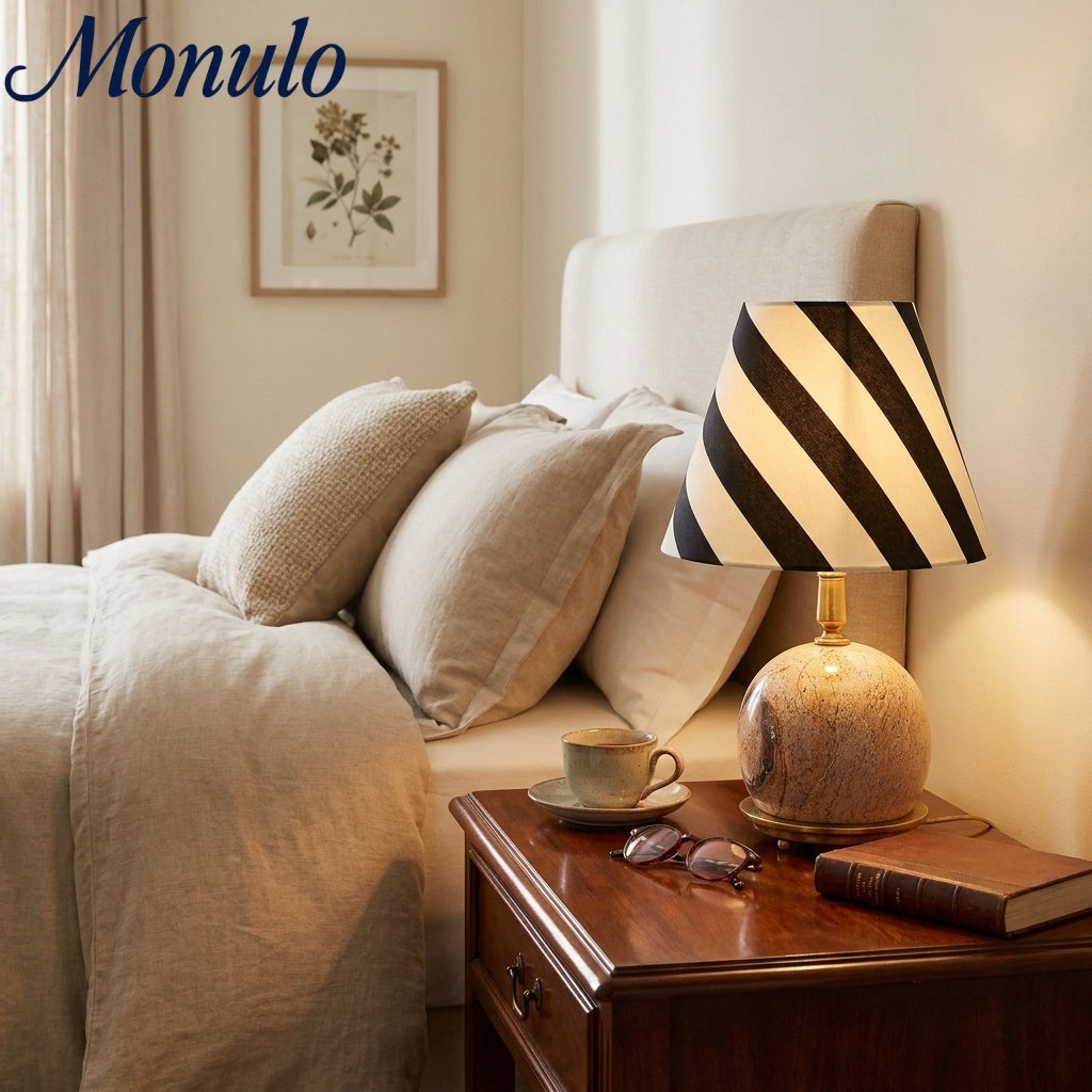Lampe de table sculpturale moderne – Lumière décorative minimaliste pour chambre et salon