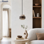 Cargar imagen en el visor de la Galería, Lámpara colgante cilíndrica contemporánea de travertino Stonel con marco de madera U14