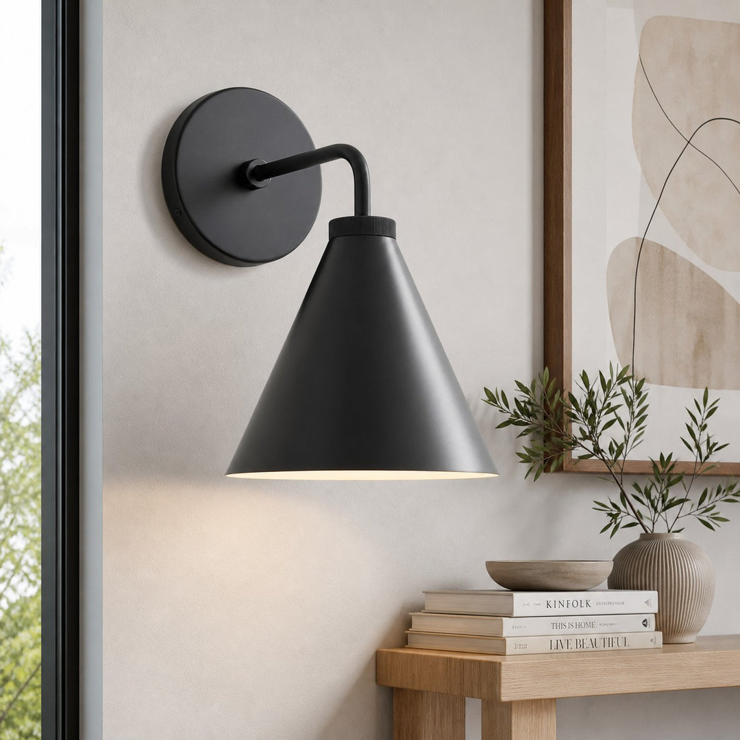 Conique Metall Kegelförmige Wandleuchte – Schwarzes oder Messing Kegelförmiges Retro-Design