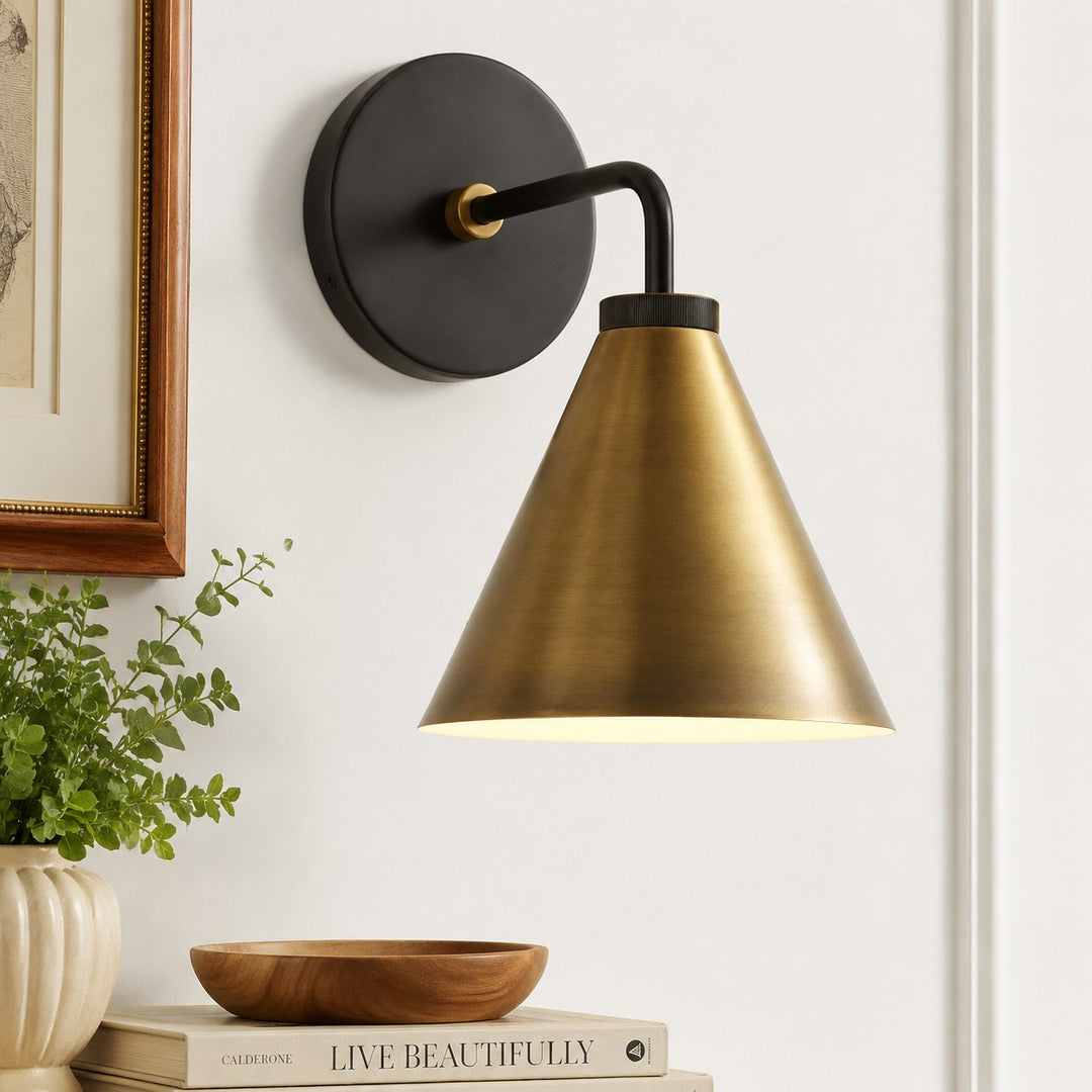 Conique Metall Kegelförmige Wandleuchte – Schwarzes oder Messing Kegelförmiges Retro-Design