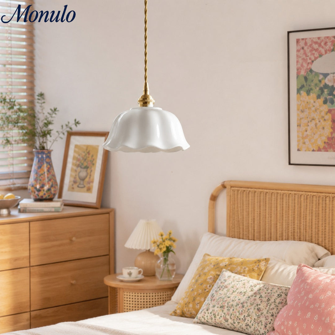 Eloria Keramik Pendelleuchte - Weißer Blumenschirm mit Messing-Finish für Küche und Esszimmer
