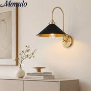 Aplique de Pared Ivoran - Brazo Curvo de Latón con Pantalla en Forma de Cúpula para Dormitorio y Pasillo