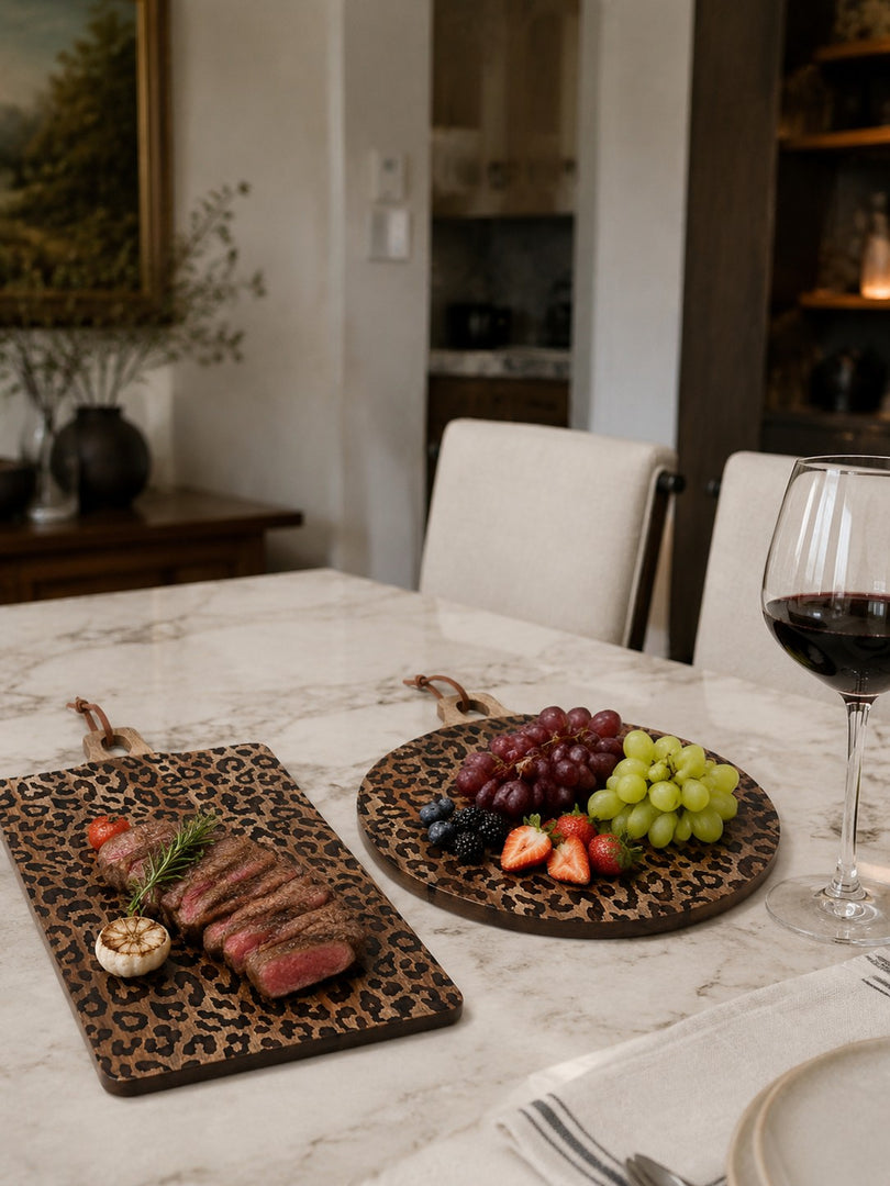 Tabla sólida de madera de sapele con diseño de leopardo - Accesorio funcional para comedor y cocina
