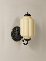 Bild in Gallery-Viewer laden, Vintage Milchglas Wandleuchte Nachttisch Flur Eloise Wandleuchte