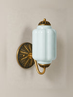 Bild in Gallery-Viewer laden, Vintage Milchglas Wandleuchte Nachttisch Flur Eloise Wandleuchte