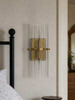 Charger l'image dans la visionneuse de galerie, Applique murale double en cristal Lumora pour chambre à coucher