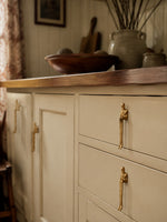 Load image into Gallery viewer, Verlitho Sculptural Thinker Cabinet Handle - Nordic Artistic Hardware for Furniture