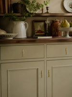 Load image into Gallery viewer, Verlitho Sculptural Thinker Cabinet Handle - Nordic Artistic Hardware for Furniture