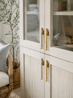 Load image into Gallery viewer, Verlitho Sculptural Thinker Cabinet Handle - Nordic Artistic Hardware for Furniture