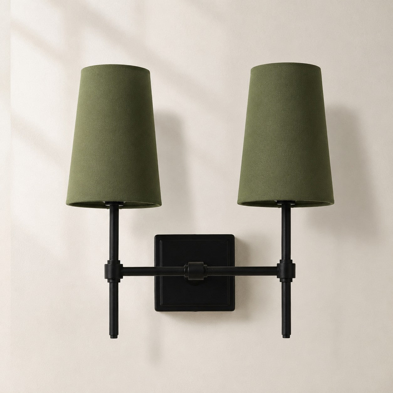 Rowan Wandleuchte mit Leinenschirm – Retro-Metallwandleuchte für Schlafzimmer und Flur