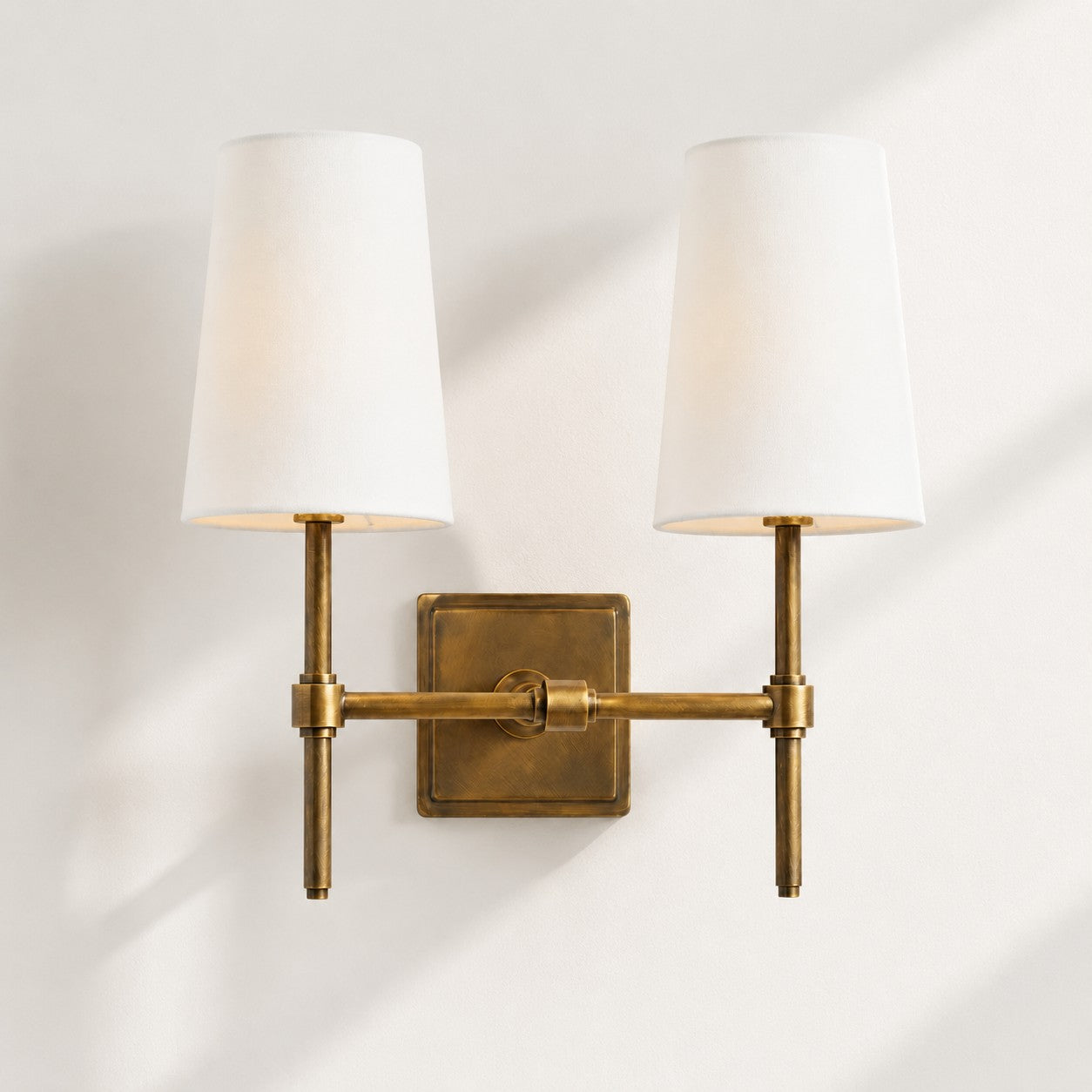 Rowan Wandleuchte mit Leinenschirm – Retro-Metallwandleuchte für Schlafzimmer und Flur