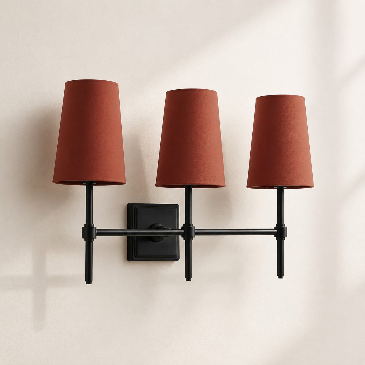 Rowan Wandleuchte mit Leinenschirm – Retro-Metallwandleuchte für Schlafzimmer und Flur