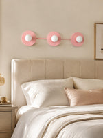 Cargar imagen en el visor de la Galería, Aplique de pared minimalista de 3 luces para tocador – Lámpara de baño con disco metálico redondo para espejo