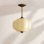 Bild in Gallery-Viewer laden, Eloise Vintage inspiriertes gewelltes Milchglas-Anhänger - modernes Akzentlicht für Küche und Schlafzimmer
