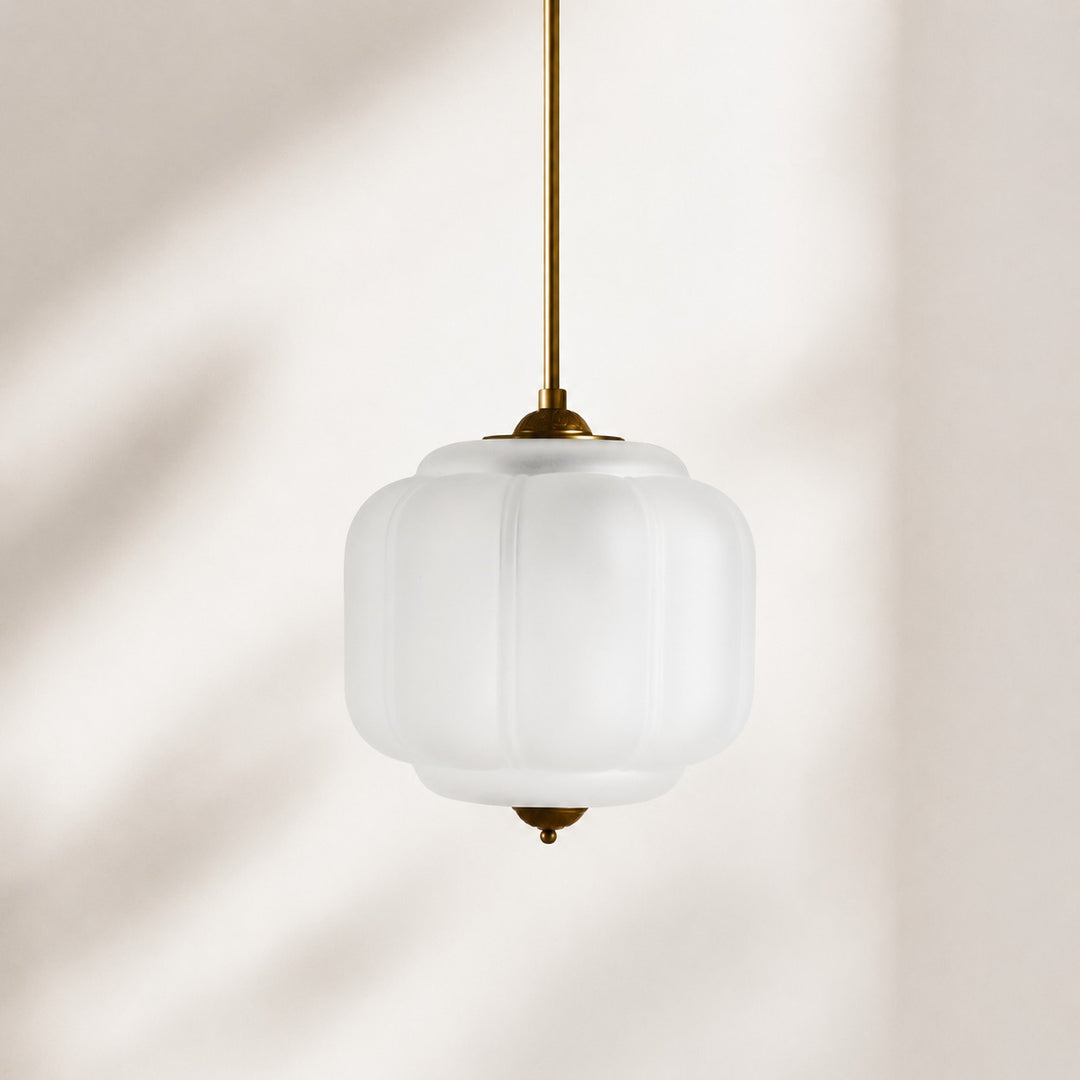 Eloise Vintage inspiriertes gewelltes Milchglas-Anhänger - modernes Akzentlicht für Küche und Schlafzimmer