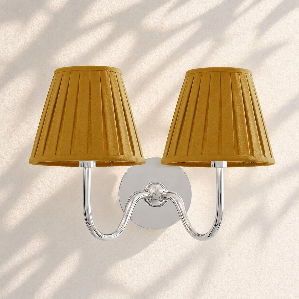 Aplique de pared Luvora con pantalla de tela y pantalla de tambor - Aplique plisado clásico