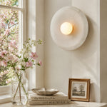 Bild in Gallery-Viewer laden, Coloria Wandleuchte mit gebogenem Glasschirm – Vintage-Wandleuchte aus bernsteinfarbenem Glas für Wohnbereiche und Hotels