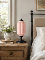 Bild in Gallery-Viewer laden, Eloise Scallop Glasschirm Vintage-inspirierte Tischlampe für Schlafzimmer und Wohnzimmer Akzentbeleuchtung