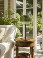 Charger l'image dans la visionneuse de galerie, Lampe de table champignon en verre moderne du milieu du siècle Clinco – Lampe de table en verre à double couche pour tables de chevet et buffets