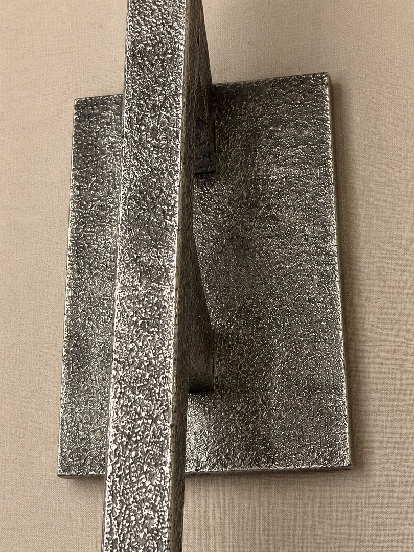Mavora Minimalist Hammerschlag Metall Lineare Wandleuchte – Zeitgenössische Akzentbeleuchtung Leuchte